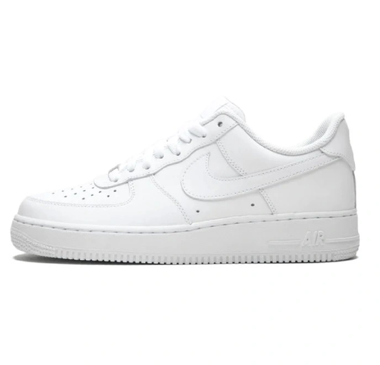 NIKE AIR FORCE 1 LOW TRIPLE WHITE